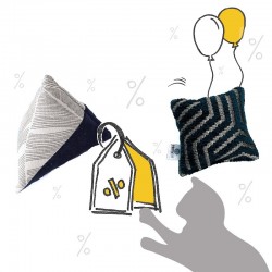 Homycat | Pack Bonne Affaire - 2 Jouets pour chats (1 Mini-coussin Emeraude géométrique + 1 Berlingot Marine Plume Gris)